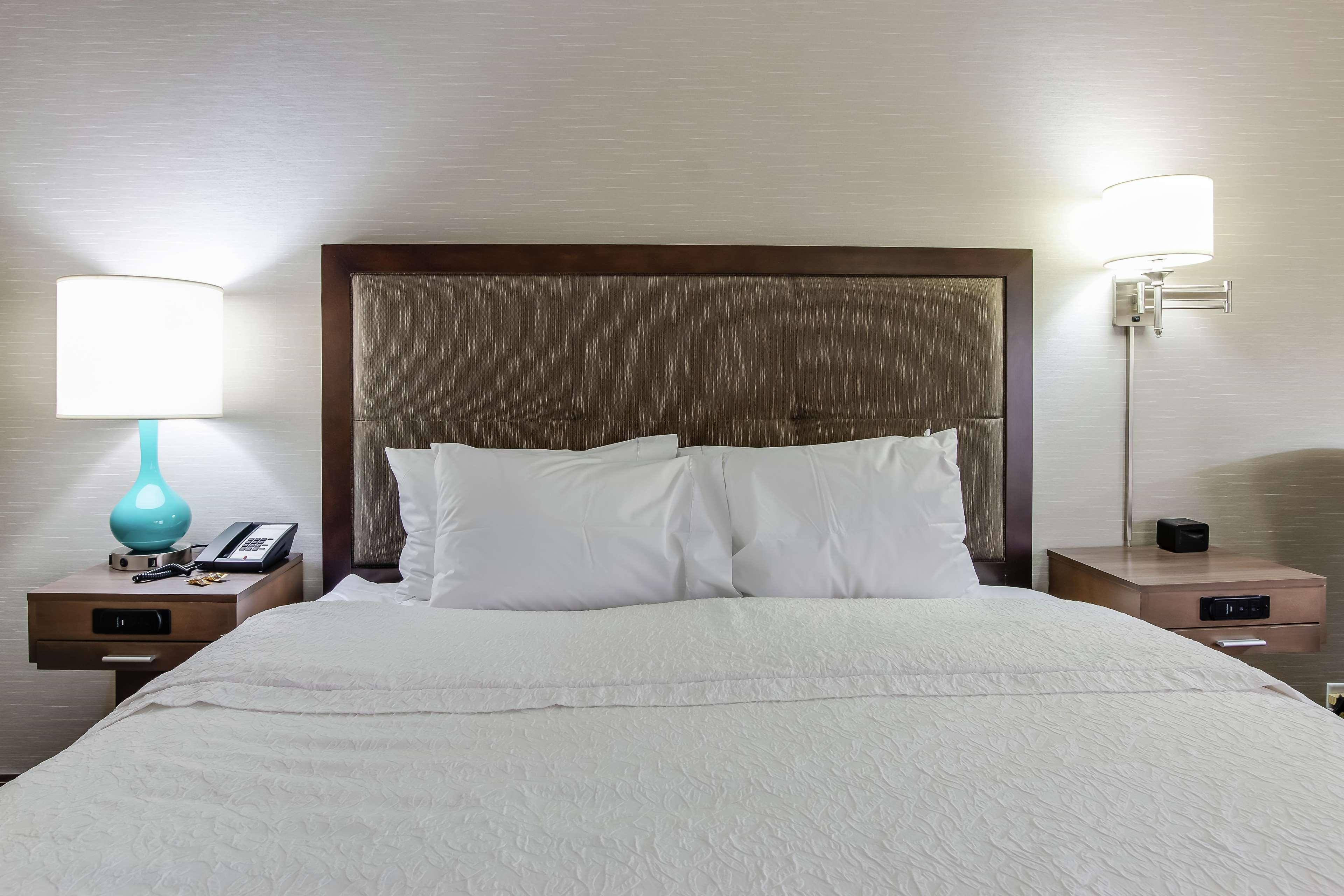 Hampton Inn Диксон Экстерьер фото