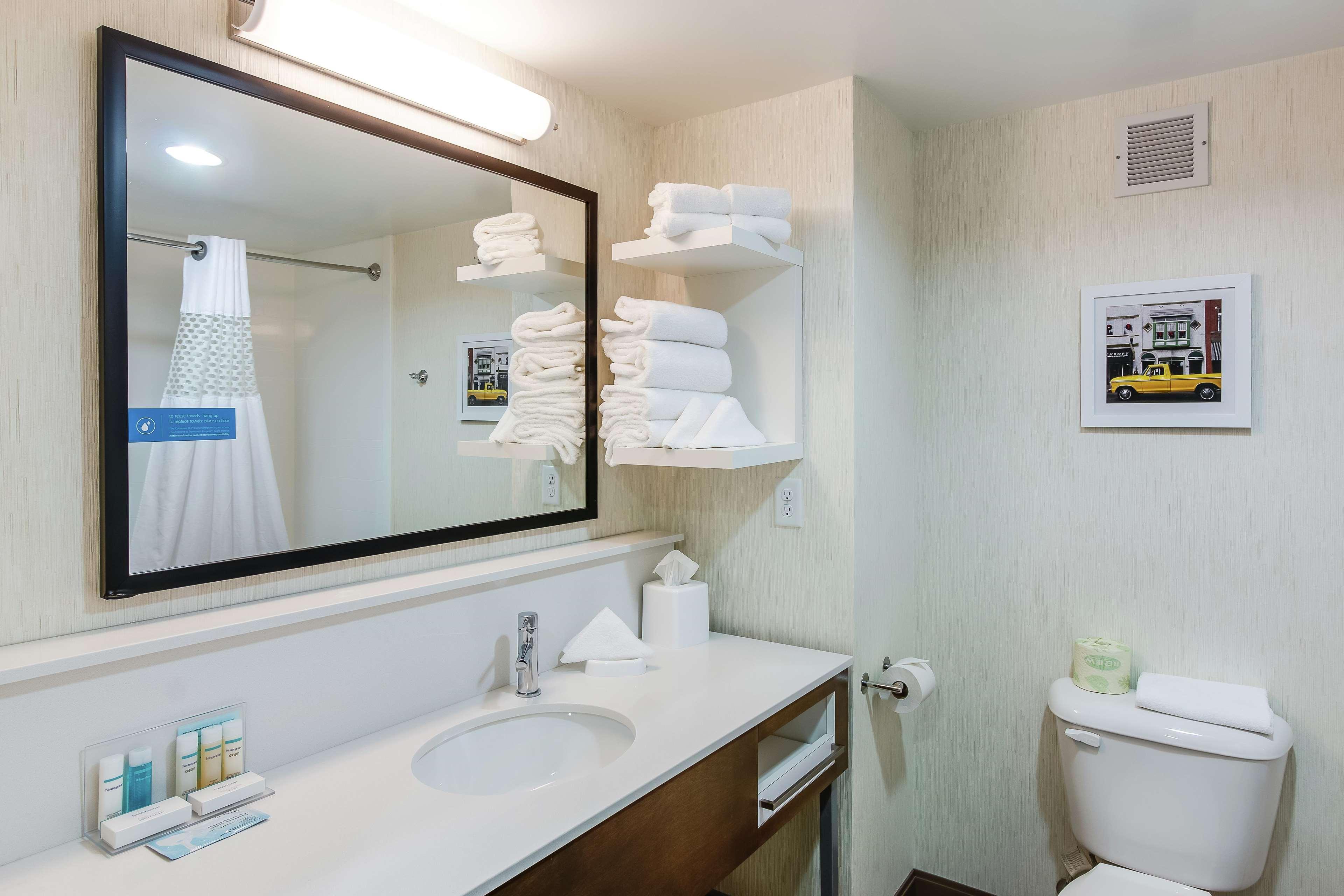 Hampton Inn Диксон Экстерьер фото
