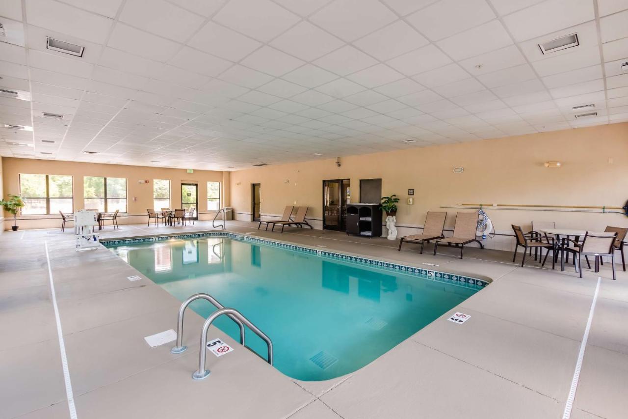 Hampton Inn Диксон Экстерьер фото