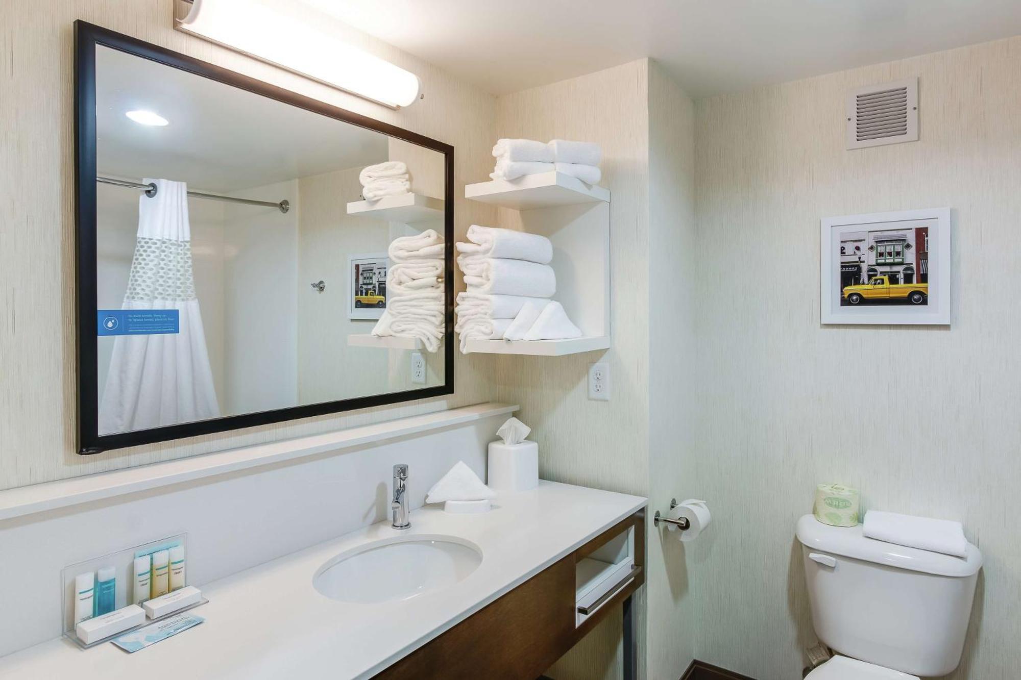 Hampton Inn Диксон Экстерьер фото