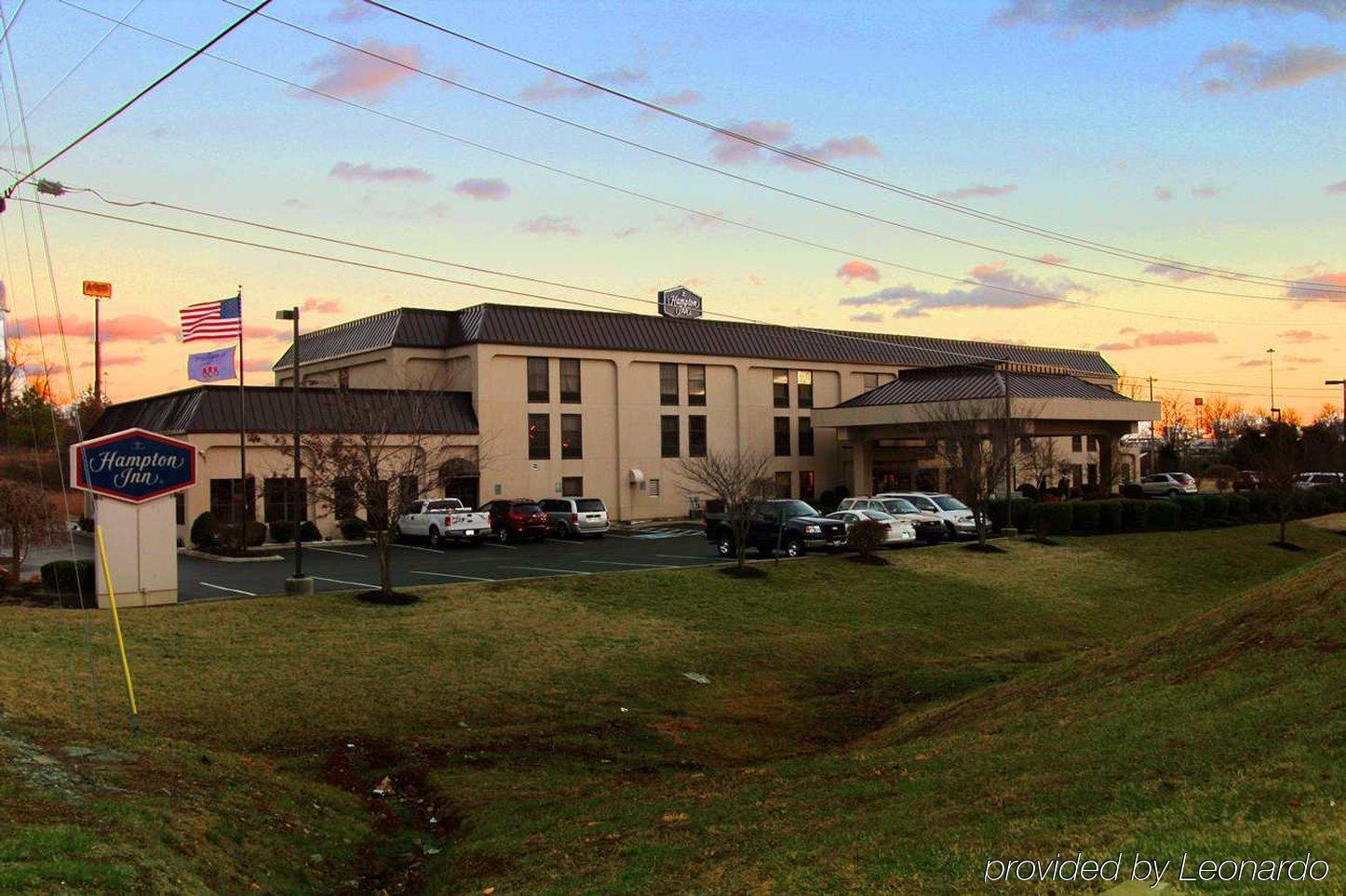 Hampton Inn Диксон Экстерьер фото